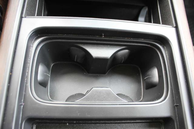 2024 Defender Vehicle Photo in HOUSTON, TX 77090