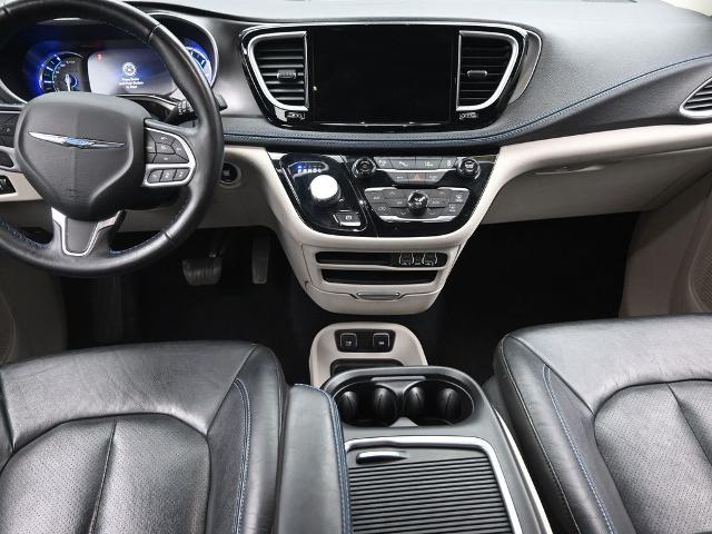 2021 Chrysler Pacifica Vehicle Photo in Cedar Rapids, IA 52402