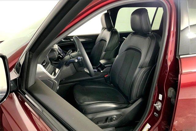 2023 Jeep Grand Cherokee L Vehicle Photo in INDEPENDENCE, MO 64055-1314