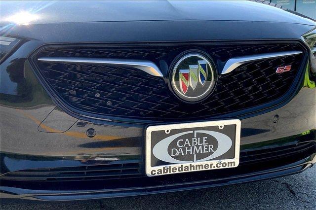 2020 Buick Regal Sportback Vehicle Photo in KANSAS CITY, MO 64114-4545