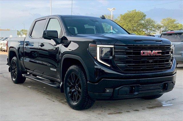 2022 GMC Sierra 1500 Vehicle Photo in TOPEKA, KS 66609-0000