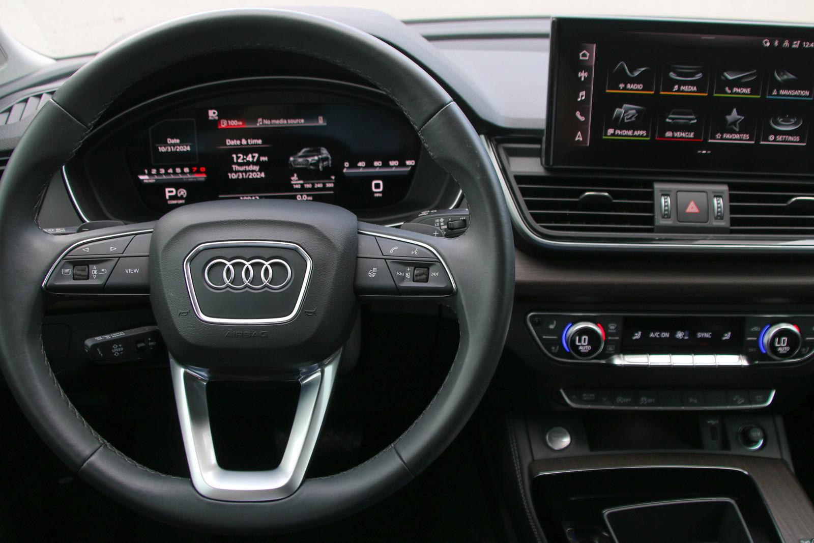 2024 Audi Q5 Vehicle Photo in SUGAR LAND, TX 77478