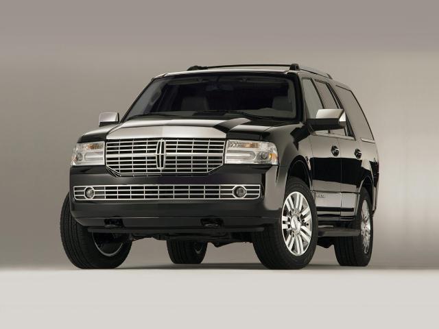 2010 Lincoln Navigator Vehicle Photo in Terrell, TX 75160