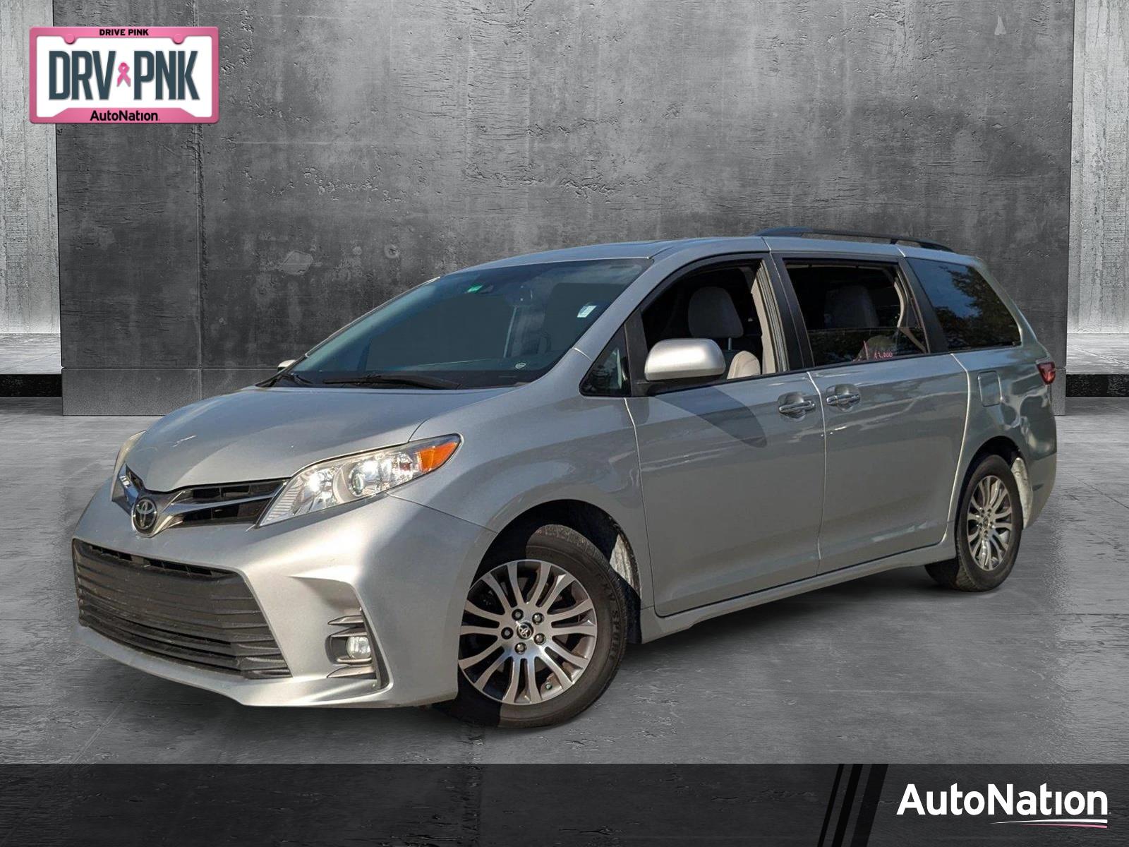 2020 Toyota Sienna Vehicle Photo in St. Petersburg, FL 33713