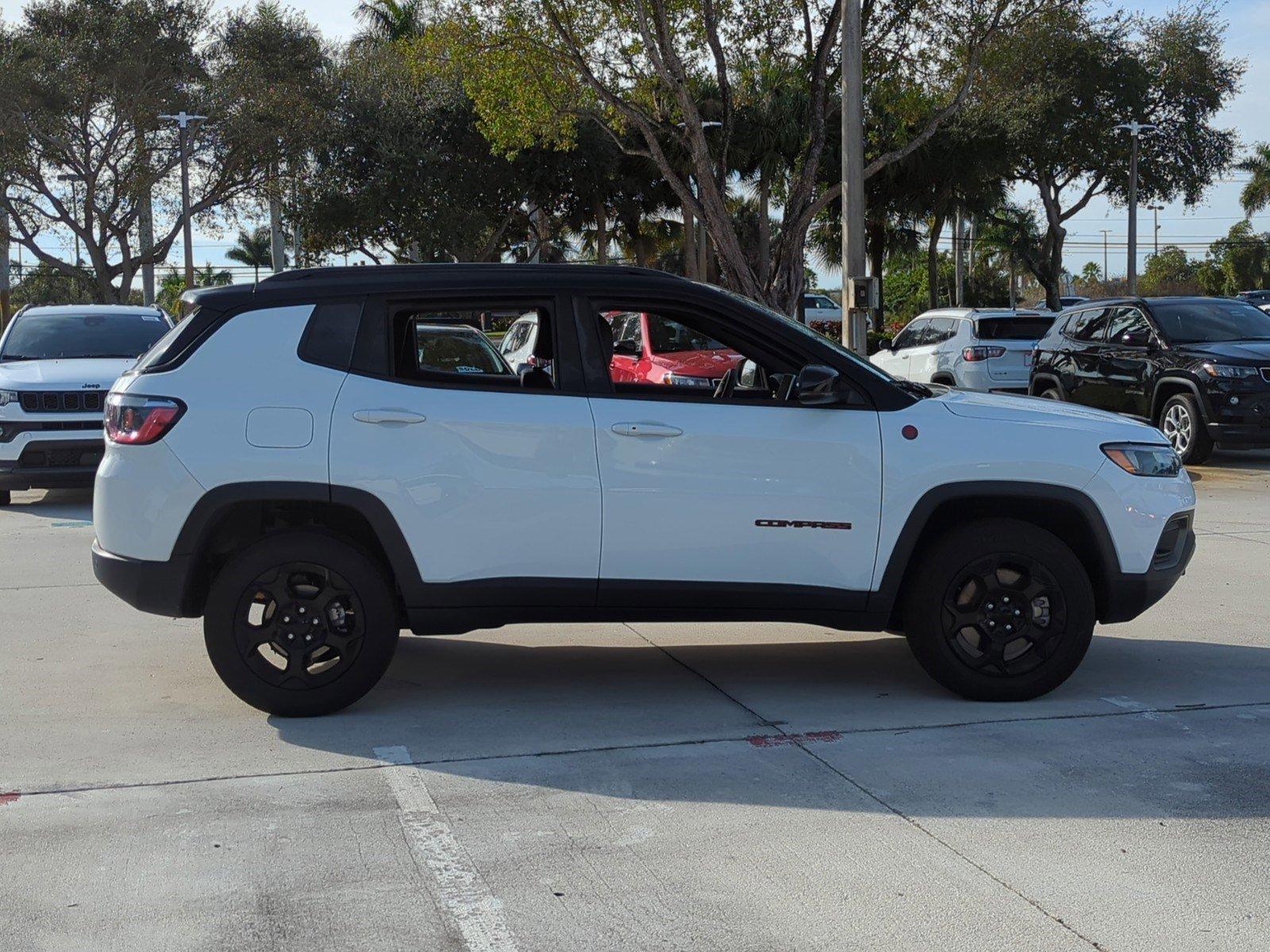 2023 Jeep Compass Vehicle Photo in Pembroke Pines, FL 33027