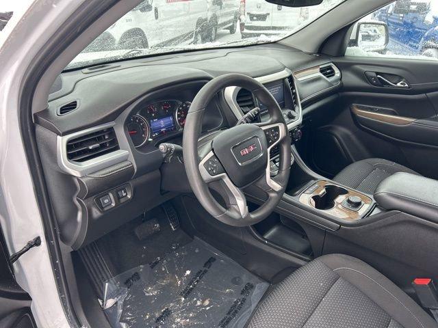 2023 GMC Acadia Vehicle Photo in MEDINA, OH 44256-9631