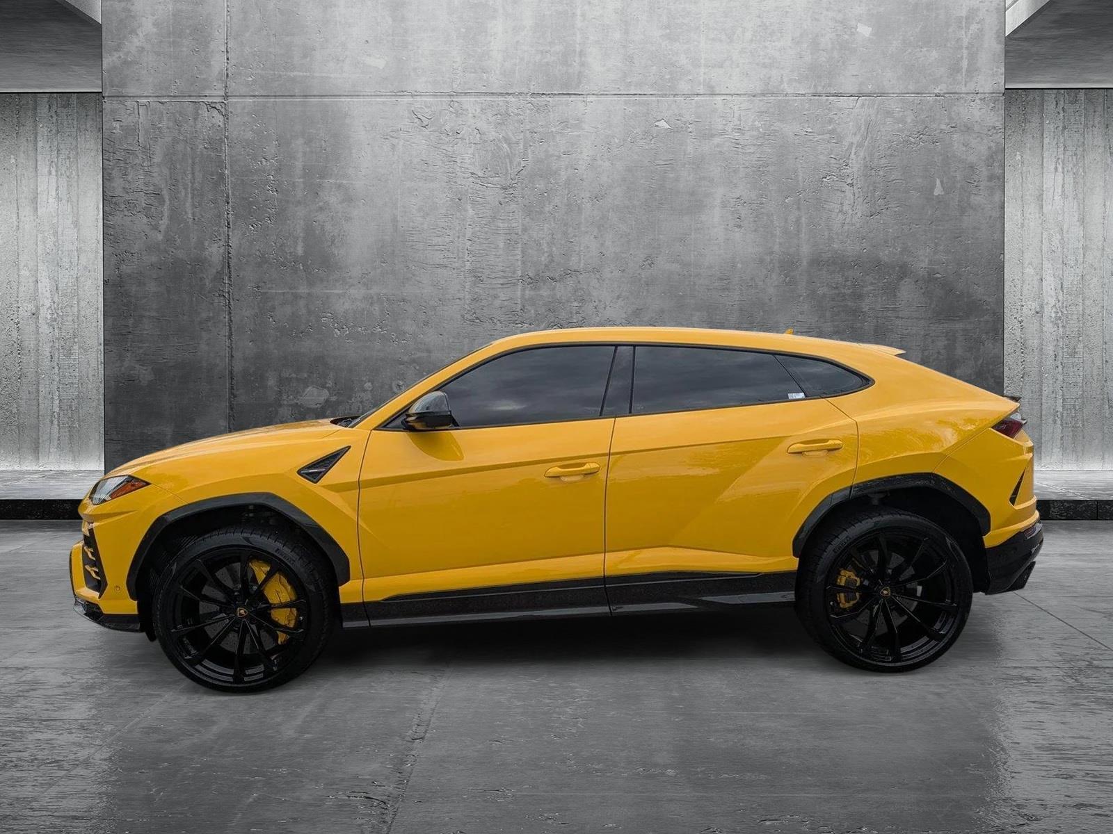 2020 Lamborghini Urus Vehicle Photo in Sarasota, FL 34231