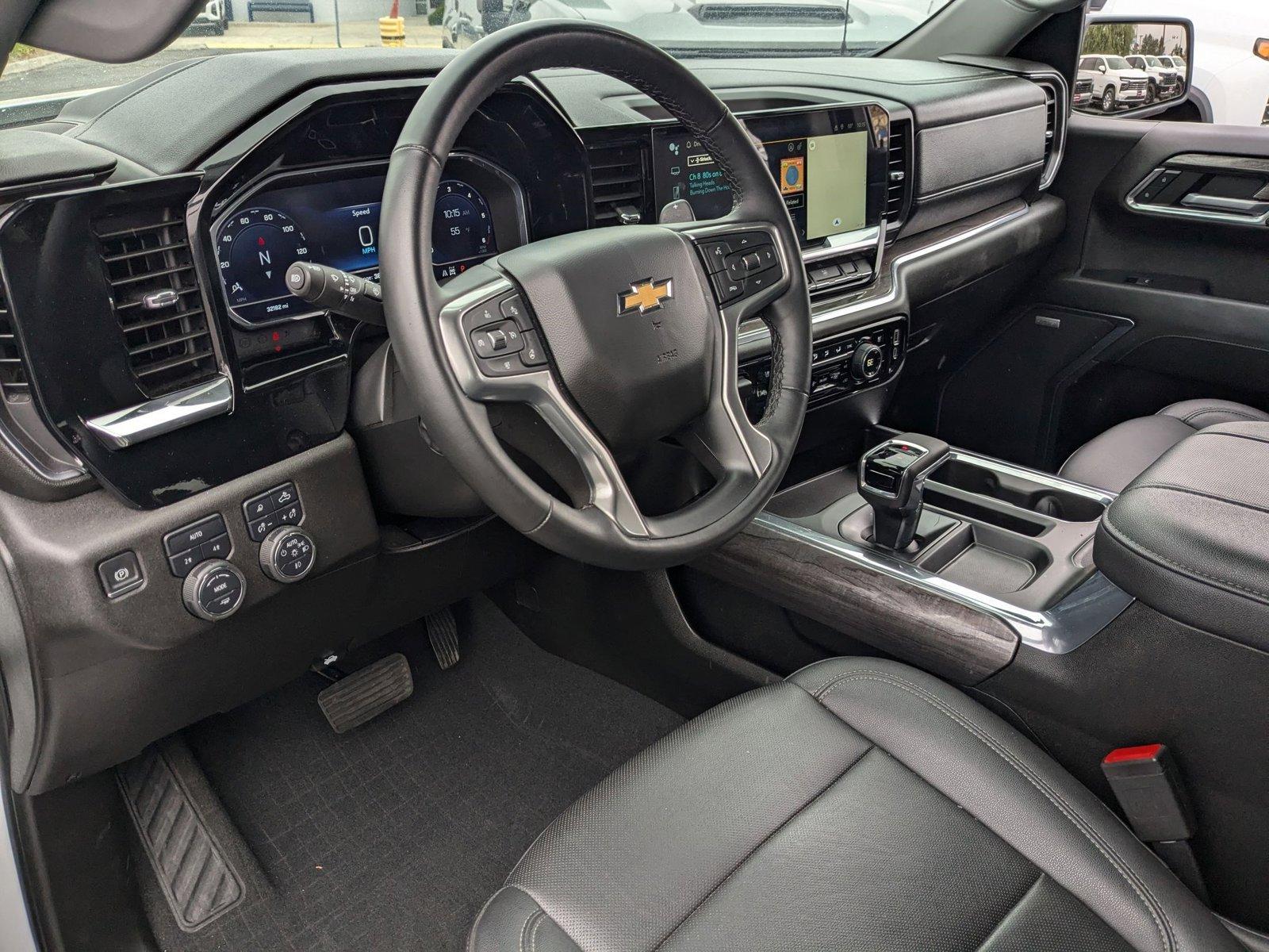 2023 Chevrolet Silverado 1500 Vehicle Photo in VALENCIA, CA 91355-1705