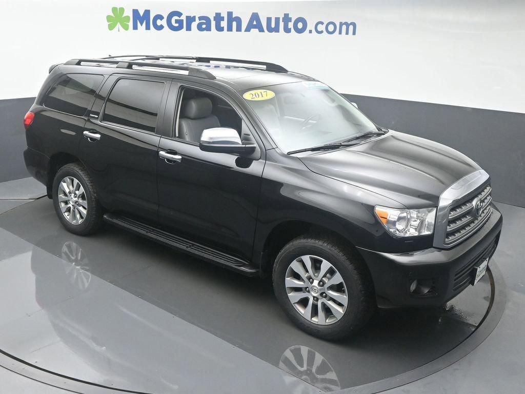 2017 Toyota Sequoia Vehicle Photo in Cedar Rapids, IA 52402