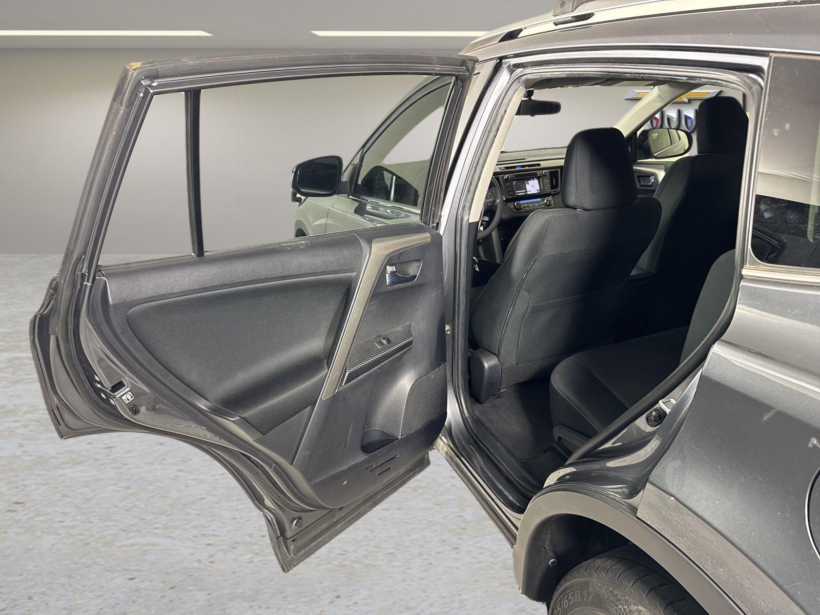 2015 Toyota RAV4 Vehicle Photo in GEORGETOWN, TX 78626-7508