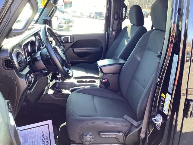 2022 Jeep Gladiator Vehicle Photo in Gardner, MA 01440