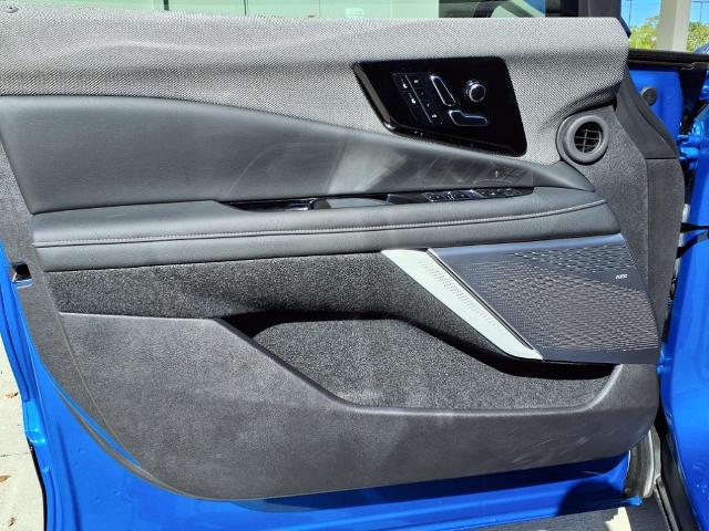 2025 Cadillac OPTIQ Vehicle Photo in Tampa, FL 33612