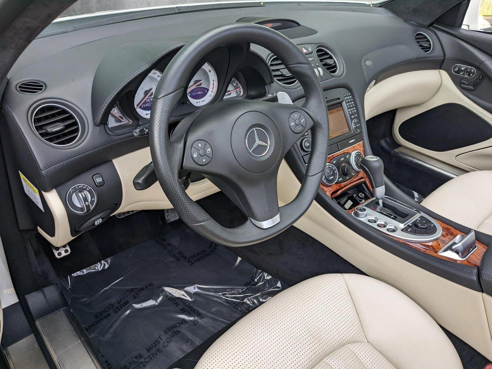 2009 Mercedes-Benz SL-Class Vehicle Photo in Pompano Beach, FL 33064