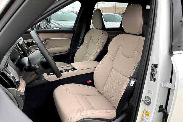 2025 Volvo XC90 Vehicle Photo in Grapevine, TX 76051