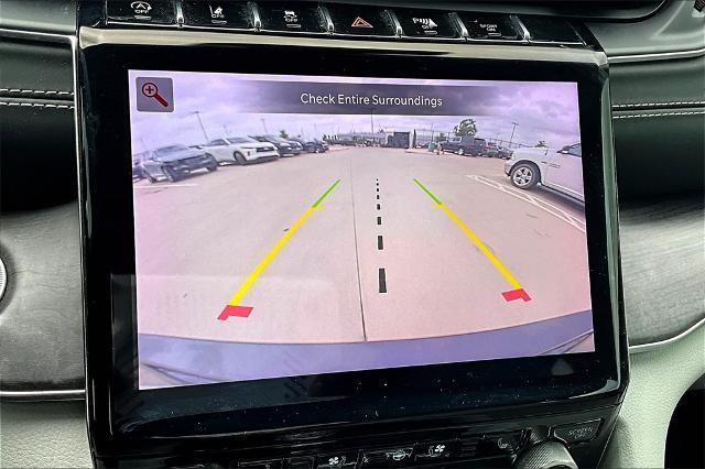 2022 Jeep Grand Cherokee L Vehicle Photo in Grapevine, TX 76051