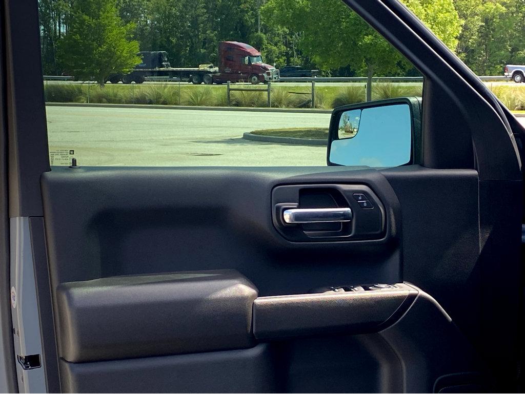 2025 Chevrolet Silverado 1500 Vehicle Photo in BEAUFORT, SC 29906-4218