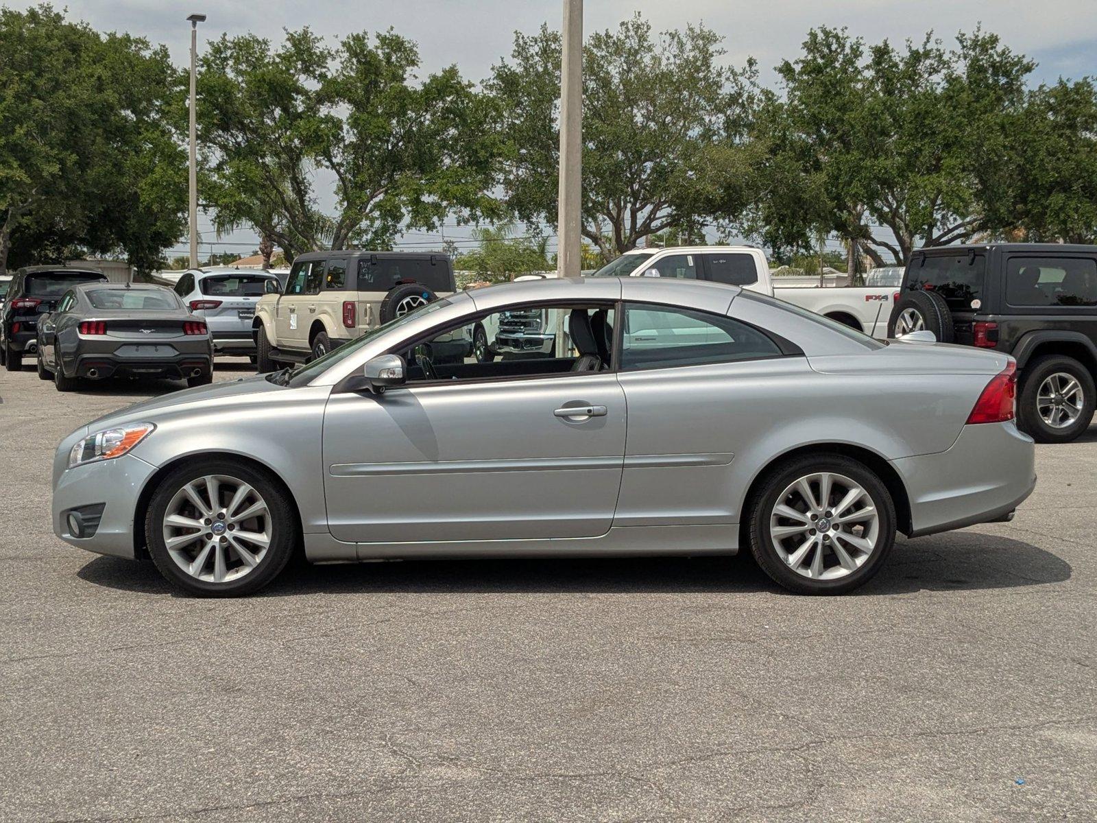 2012 Volvo C70 Vehicle Photo in St. Petersburg, FL 33713