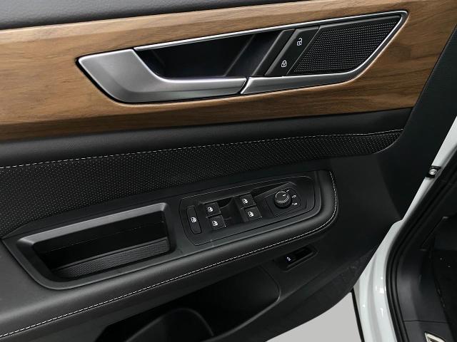 2025 Volkswagen Atlas Vehicle Photo in Appleton, WI 54913
