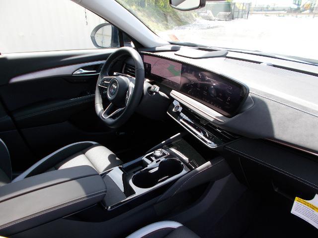 2025 Buick Envision Vehicle Photo in LOWELL, MA 01852-4336