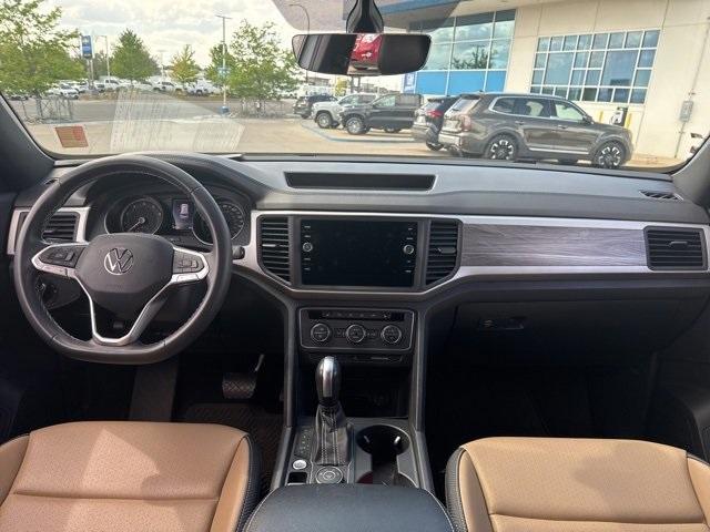 2021 Volkswagen Atlas Cross Sport Vehicle Photo in ENGLEWOOD, CO 80113-6708