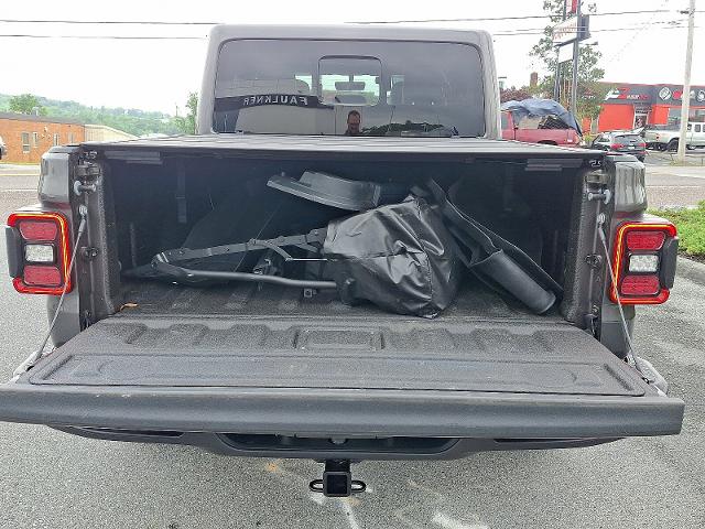 2022 Jeep Gladiator Vehicle Photo in HARRISBURG, PA 17111-1033