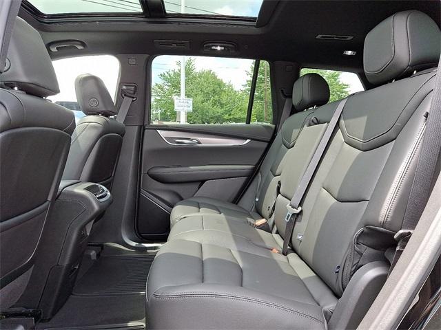 2025 Cadillac XT6 Vehicle Photo in ALLENTOWN, PA 18103-7399