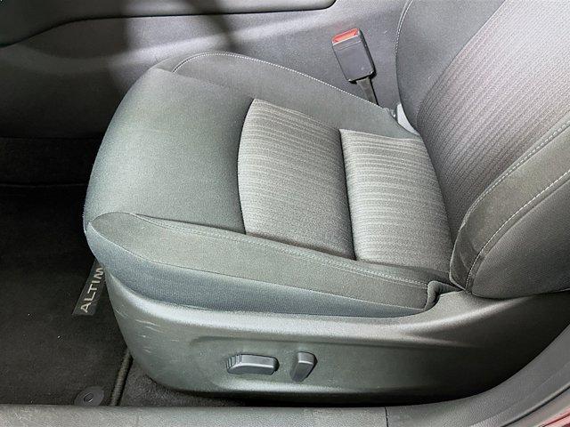 2023 Nissan Altima Vehicle Photo in Flemington, NJ 08822