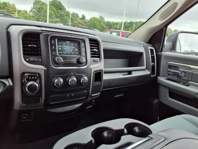 2019 Ram 1500 Classic Vehicle Photo in EMPORIA, VA 23847-1235