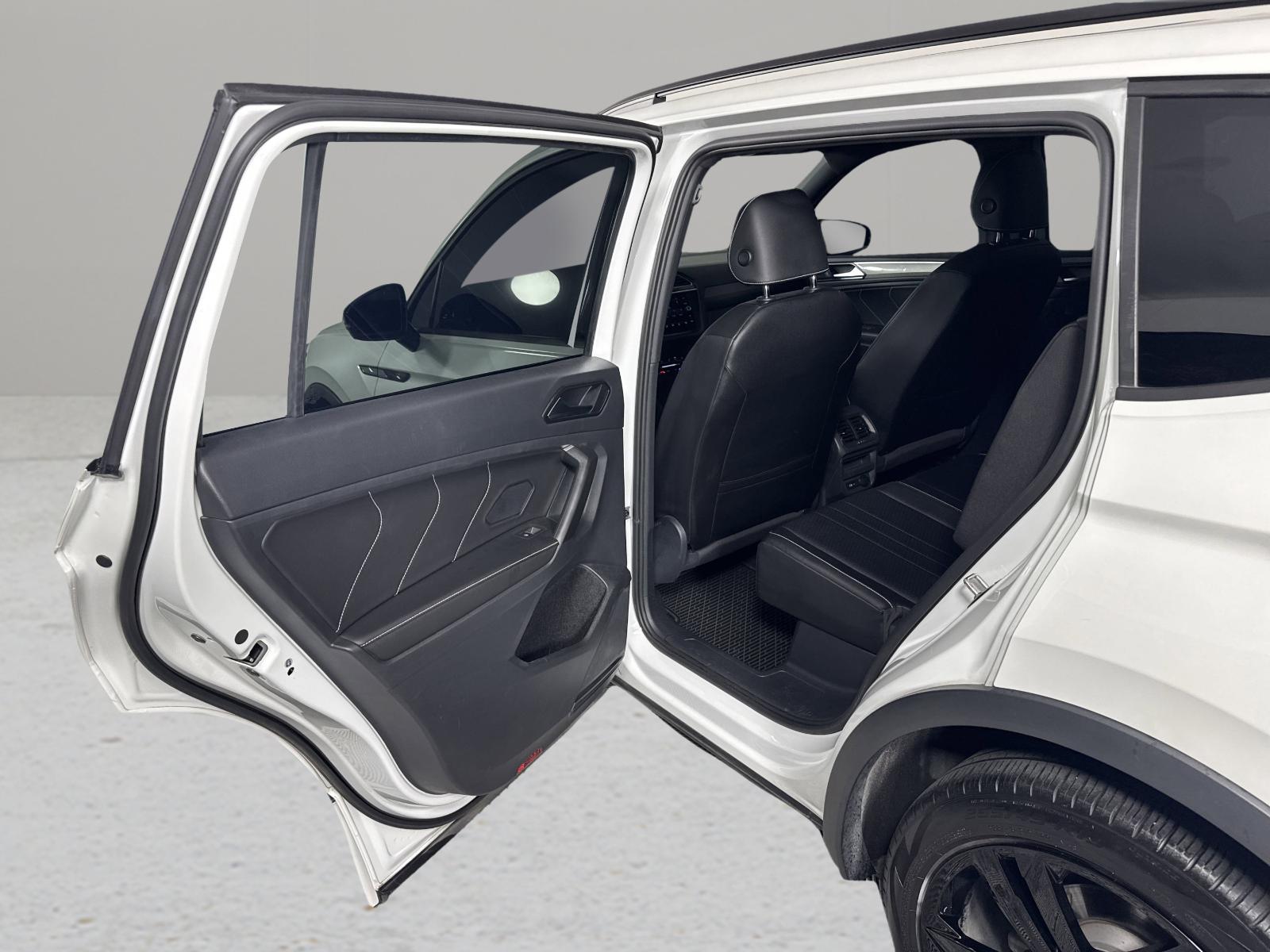 2023 Volkswagen Tiguan Vehicle Photo in Georgetown, TX 78626