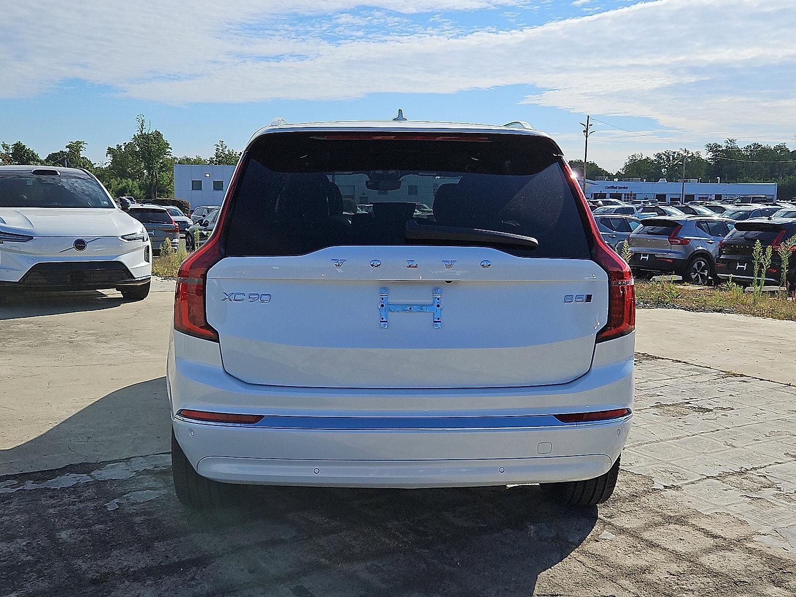 2026 Volvo XC90 Vehicle Photo in Trevose, PA 19053