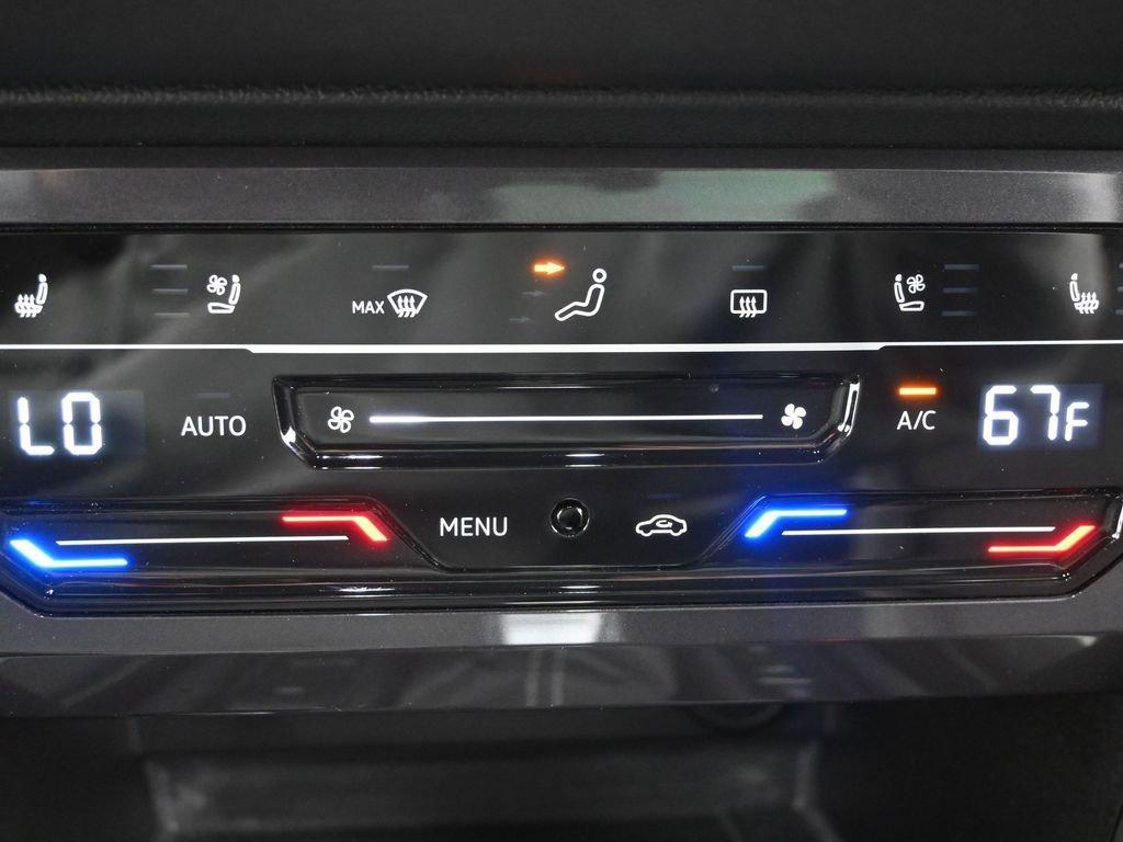 2022 Volkswagen Tiguan Vehicle Photo in Marion, IA 52302
