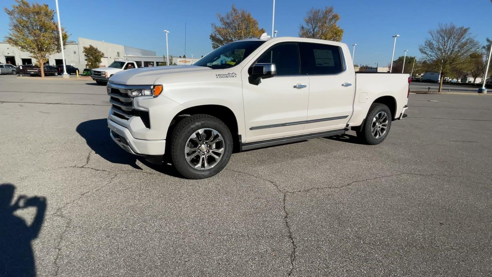 2025 Chevrolet Silverado 1500 Vehicle Photo in BENTONVILLE, AR 72712-4322