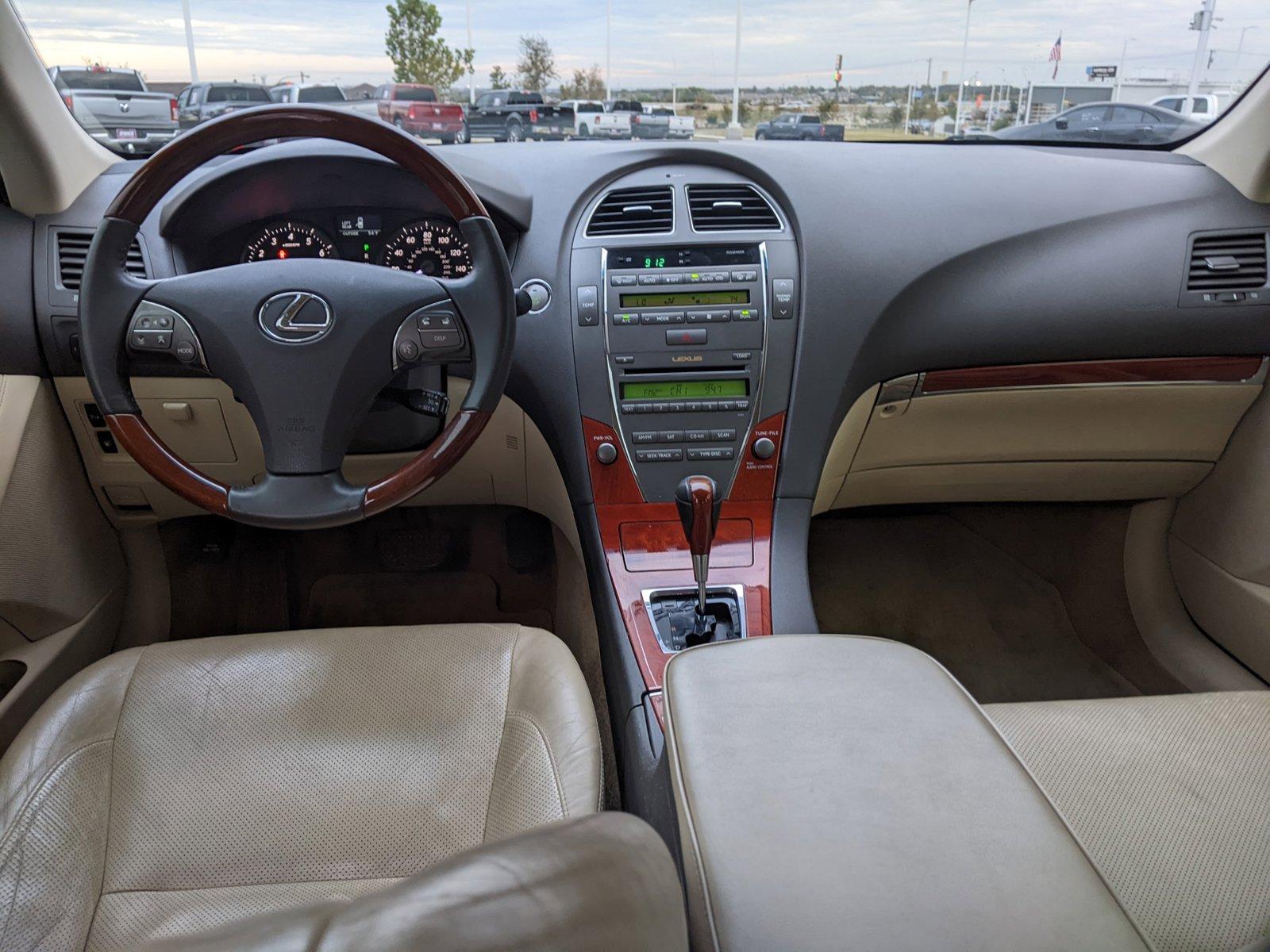 2011 Lexus ES 350 Vehicle Photo in Austin, TX 78728