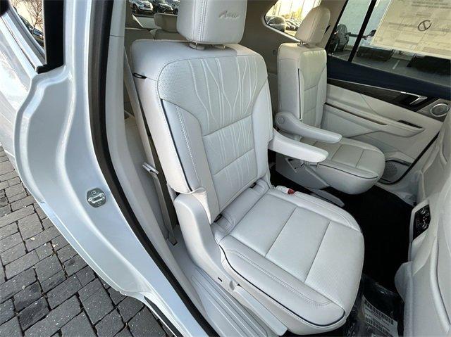 2025 Buick Enclave Vehicle Photo in BOWLING GREEN, KY 42104-4102