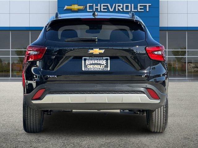 2025 Chevrolet Trax Vehicle Photo in RIVERSIDE, CA 92504-4106