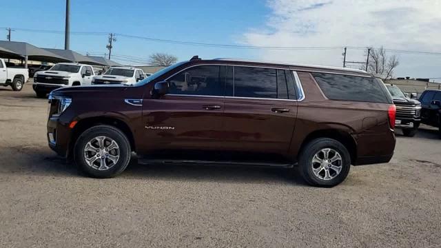 2022 GMC Yukon XL Vehicle Photo in MIDLAND, TX 79703-7718