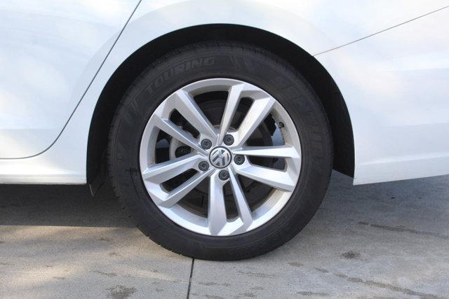 2020 Volkswagen Passat Vehicle Photo in HOUSTON, TX 77090