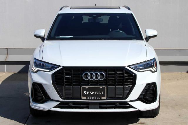 2024 Audi Q3 Vehicle Photo in SUGAR LAND, TX 77478