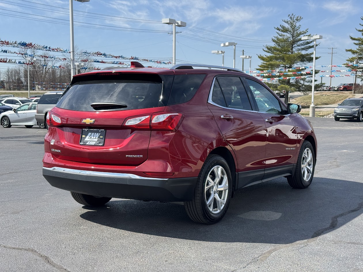 2020 Chevrolet Equinox Vehicle Photo in BOONVILLE, IN 47601-9633