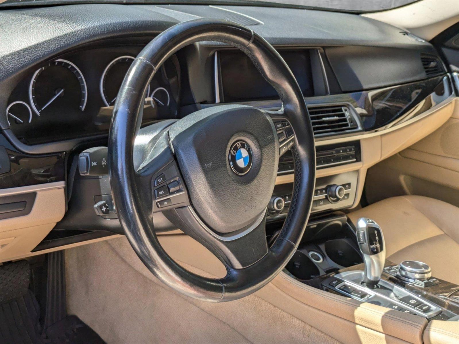 2015 BMW 528i xDrive Vehicle Photo in Tampa, FL 33614