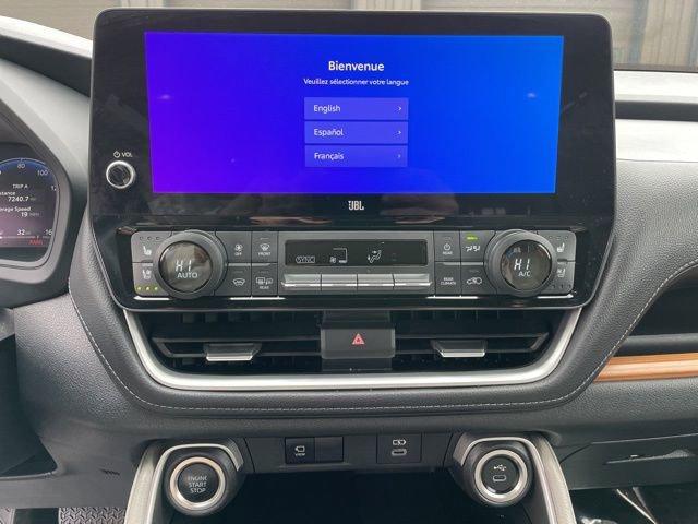 2024 Toyota Grand Highlander Vehicle Photo in MEDINA, OH 44256-9631