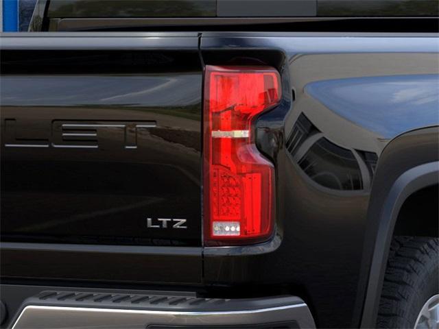 2025 Chevrolet Silverado 2500 HD Vehicle Photo in ENGLEWOOD, CO 80113-6708
