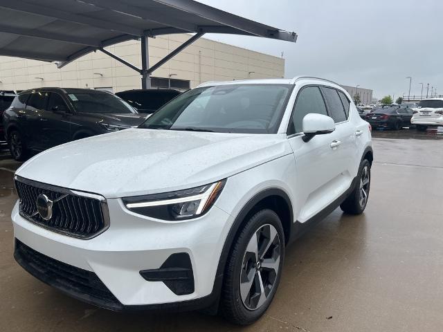 2025 Volvo XC40 Vehicle Photo in Grapevine, TX 76051