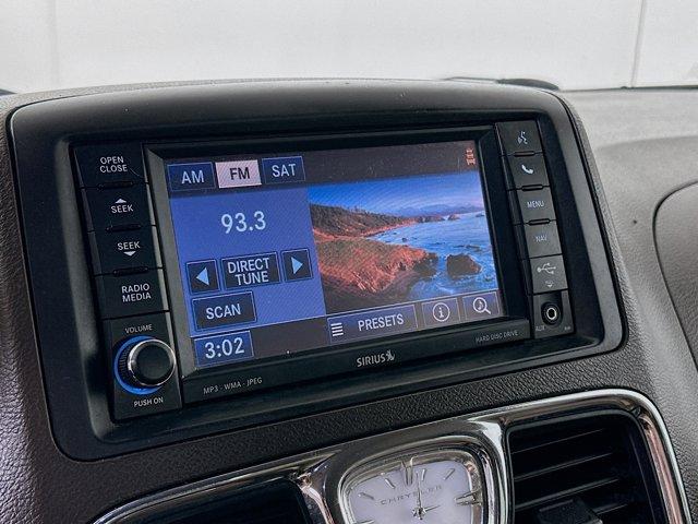 2012 Chrysler Town & Country Vehicle Photo in Doylsetown, PA 18901