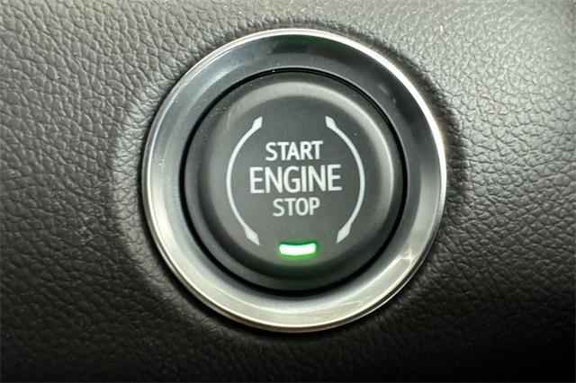 2025 GMC Acadia Vehicle Photo in ELK GROVE, CA 95757-8703