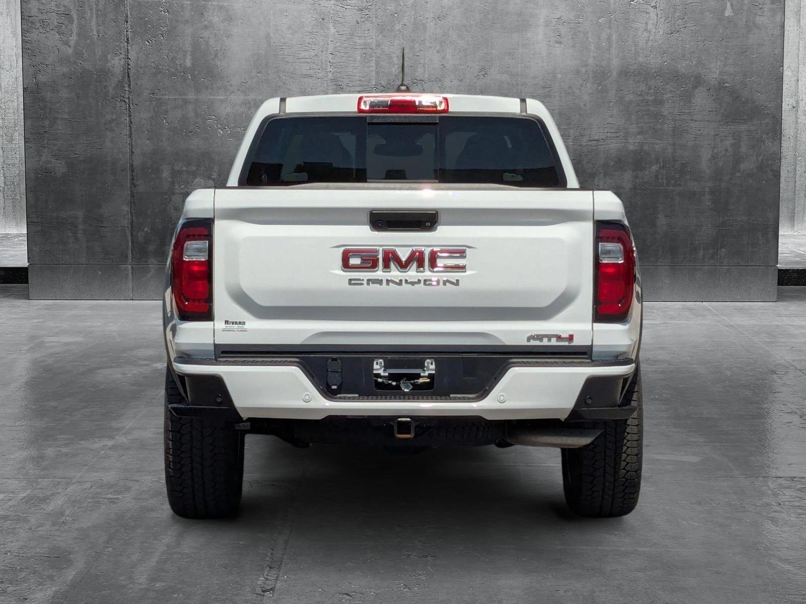 2024 GMC Canyon Vehicle Photo in St. Petersburg, FL 33713