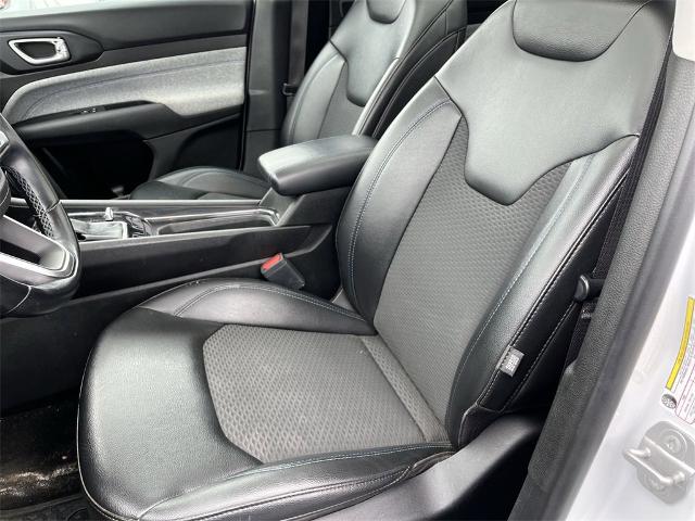 2022 Jeep Compass Vehicle Photo in TULLY, NY 13159-3159