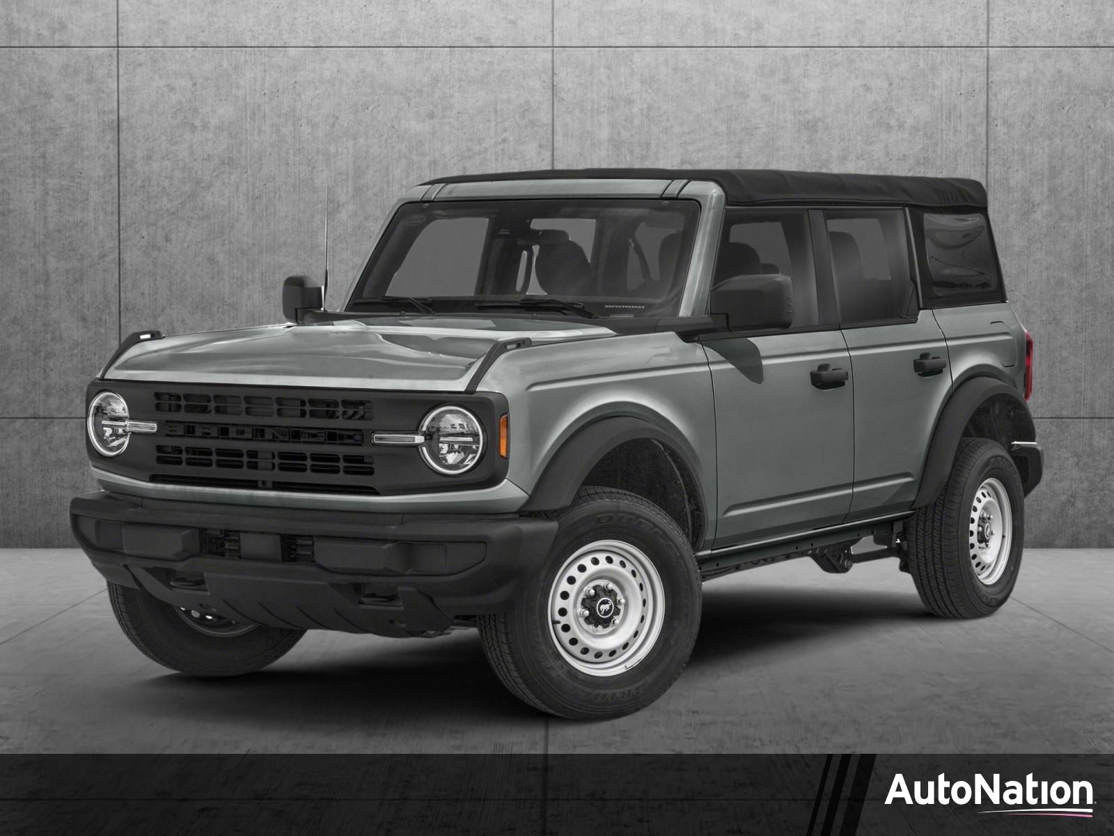 2023 Ford Bronco Vehicle Photo in Valencia, CA 91355