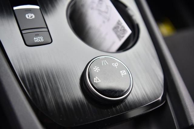 2025 Nissan Rogue Vehicle Photo in Ballwin, MO 63011