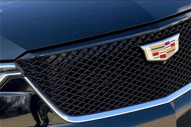2024 Cadillac XT6 Vehicle Photo in TOPEKA, KS 66609-0000
